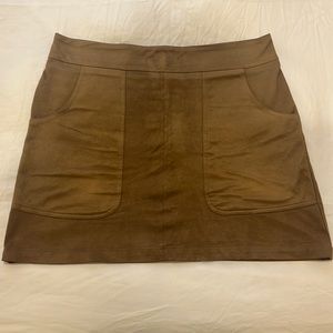 Harlowe & Graham Faux Suede Mini Skirt - L